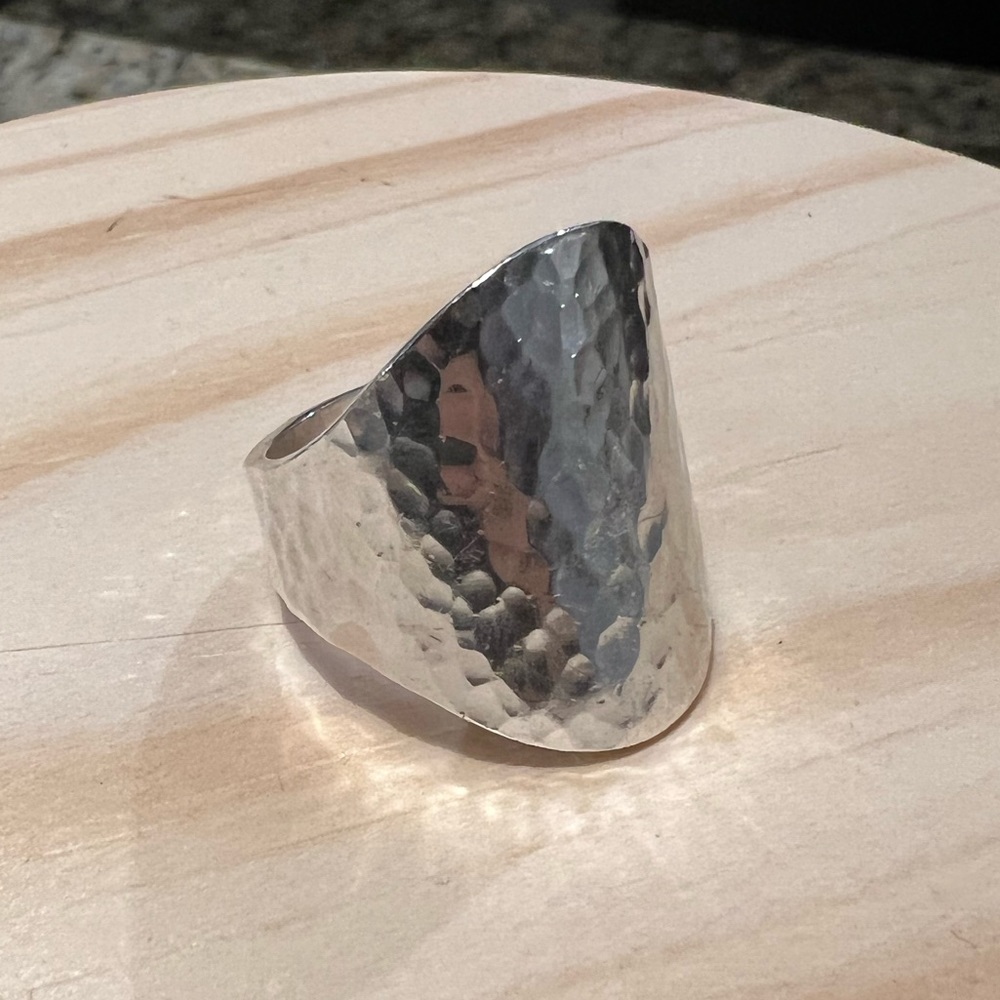 James Avery Hammered Oval Ring